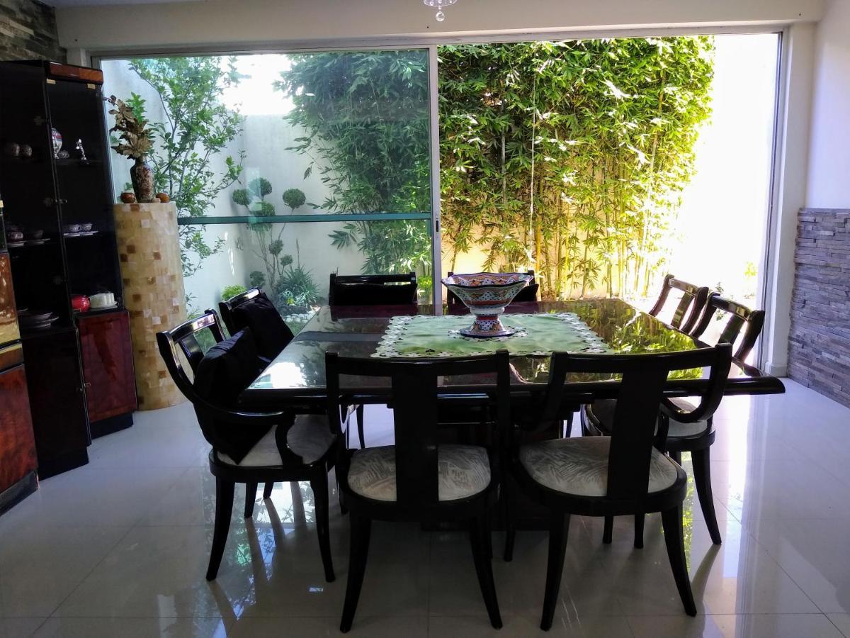 Habitacion Matrimonial Con Cama Y Sofa Para Cuatro Personas Tlaxcalancingo Eksteriør billede