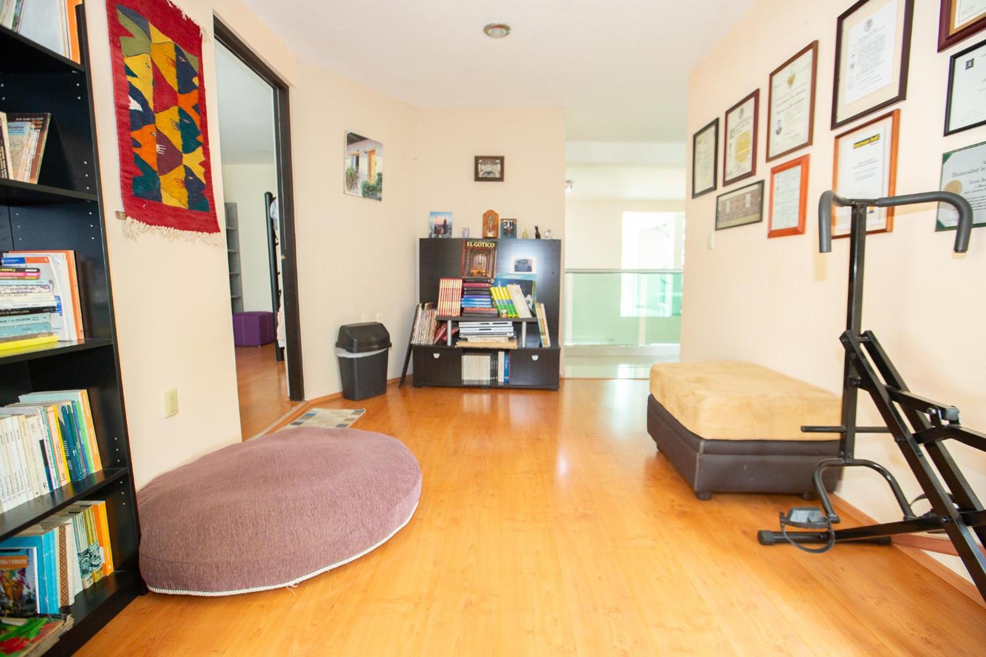 Habitacion Matrimonial Con Cama Y Sofa Para Cuatro Personas Tlaxcalancingo Eksteriør billede